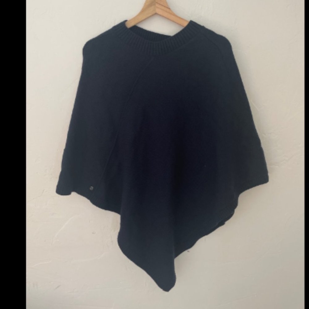 lululemon navy zippered poncho